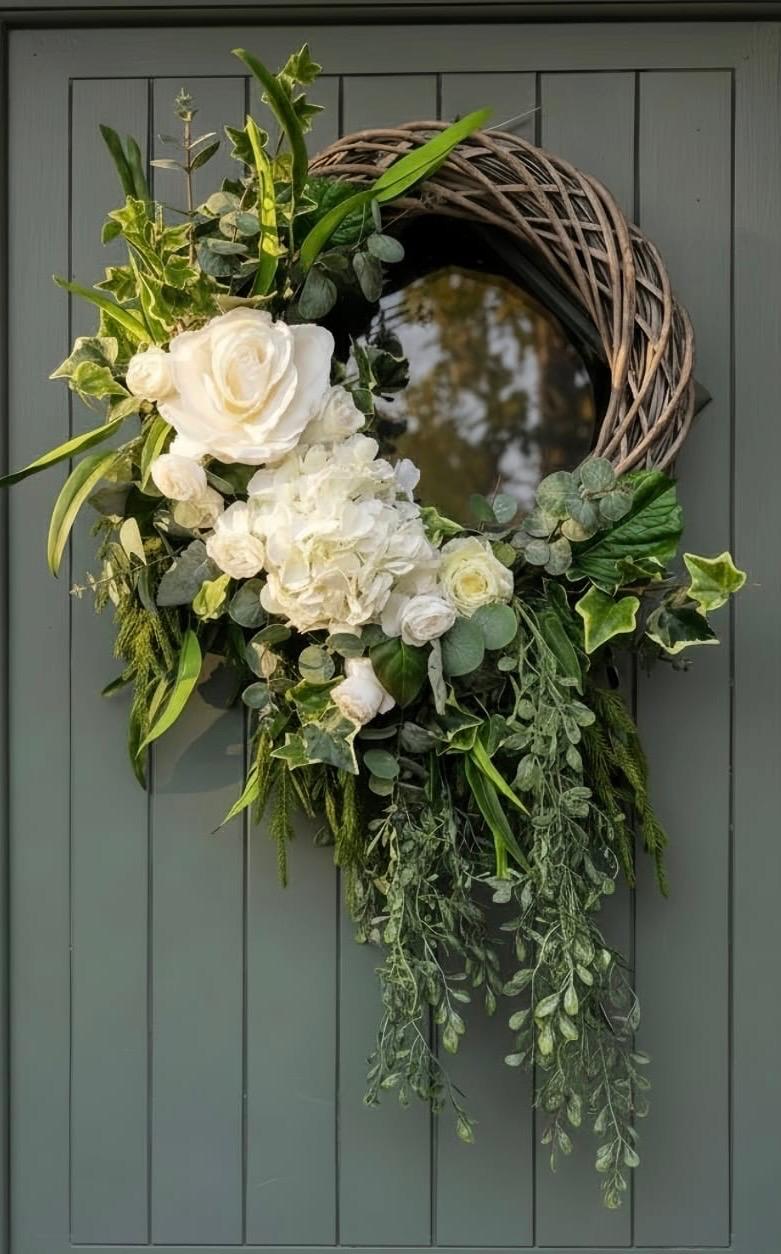 Beautiful wedding wreath decor